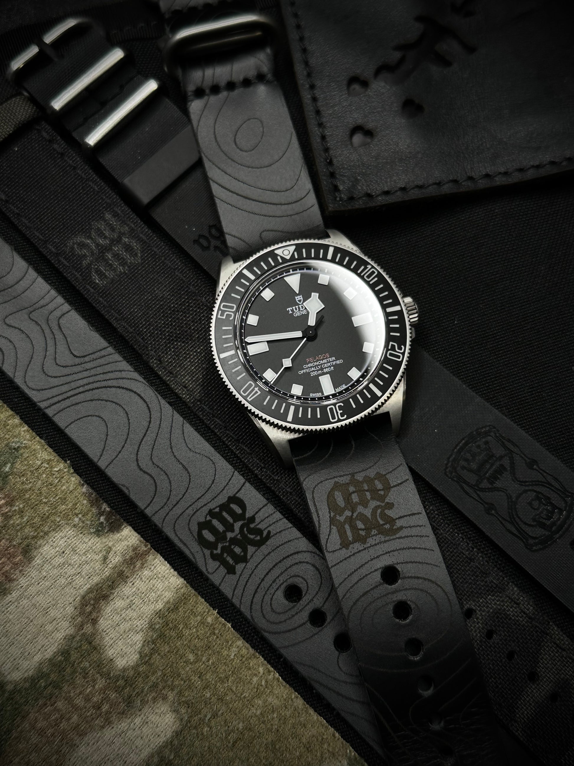 AWWC Topo “Noir” Leather NATO style Strap